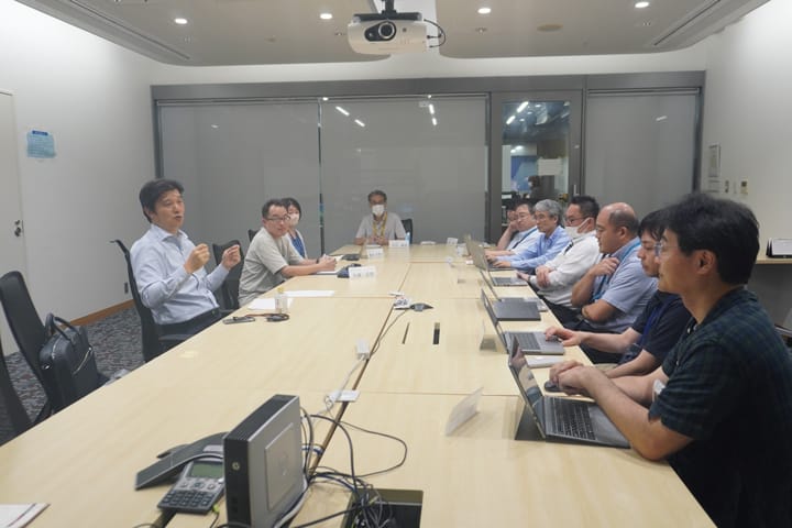 Internal small-sized meetings led by management executives